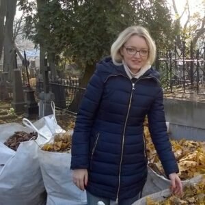 Read more about the article Atliekų „tvarkymo“ chaosas kapinėse: kada savivaldybės užtikrins galimybę rūšiuoti?